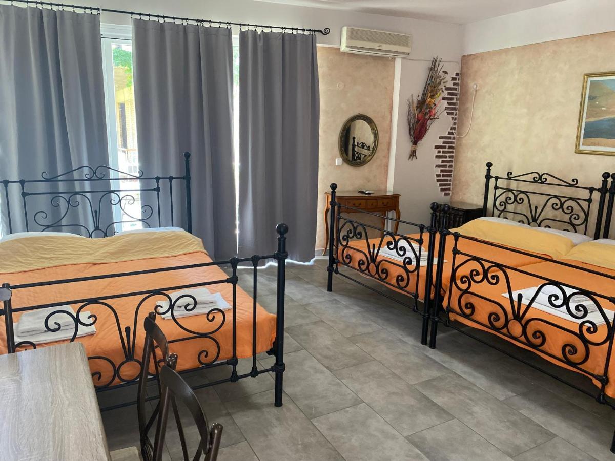 Aphrodite Studios Loutra Edipsou  Luaran gambar