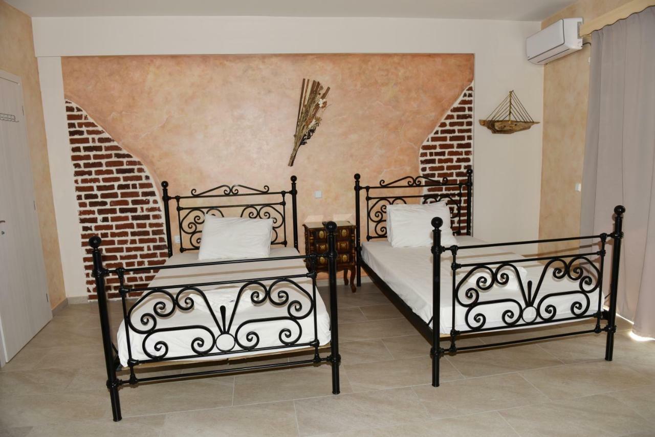 Aphrodite Studios Loutra Edipsou  Luaran gambar